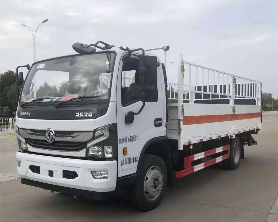 東風(fēng)凱普特5.2米氣瓶運(yùn)輸車