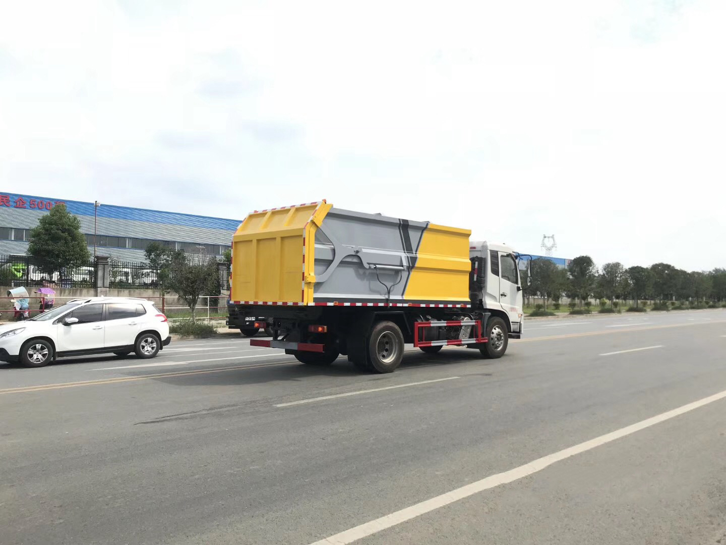 國六·東風天錦15方對接垃圾車
