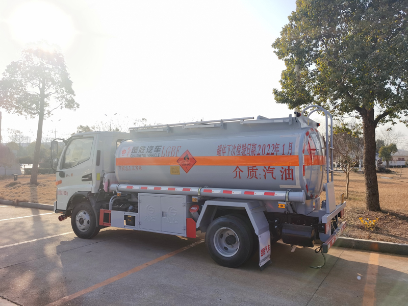 江淮5噸汽油介質油罐車